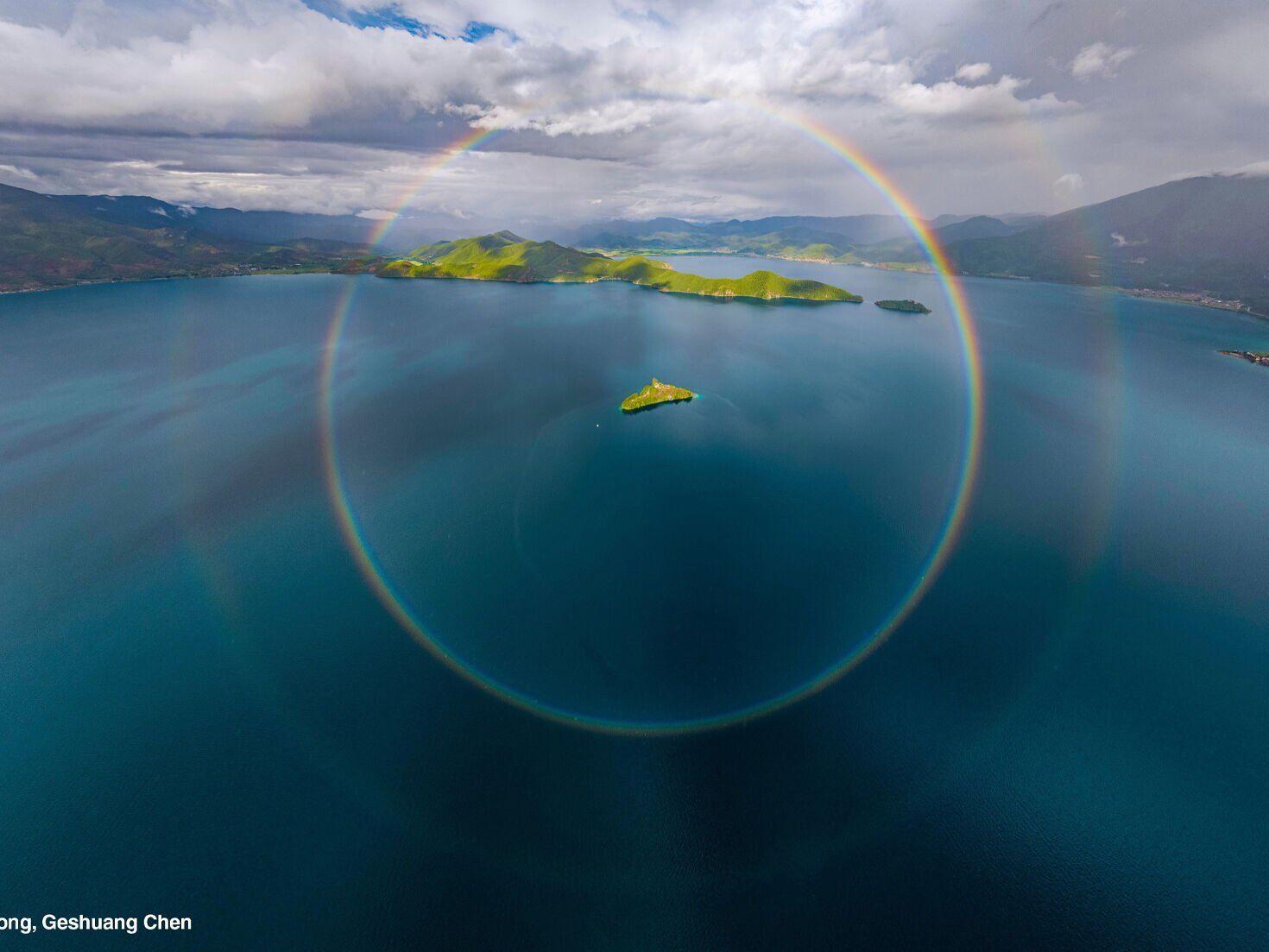 360-rainbow photo wins world weather photography competition